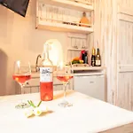 Opus Apartment Agios Stefanos (Mykonos)